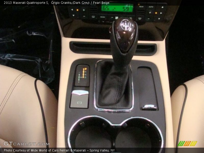 Grigio Granito (Dark Grey) / Pearl Beige 2013 Maserati Quattroporte S