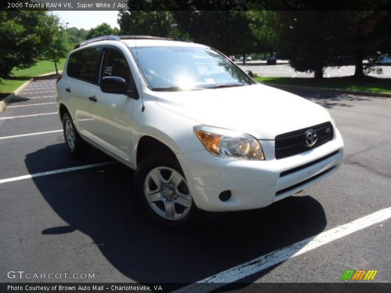 Super White / Ash 2006 Toyota RAV4 V6