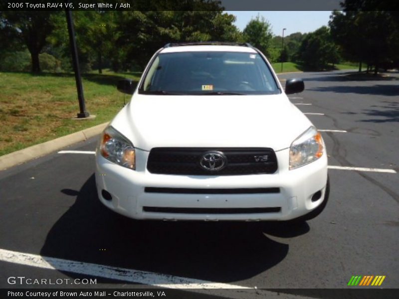 Super White / Ash 2006 Toyota RAV4 V6