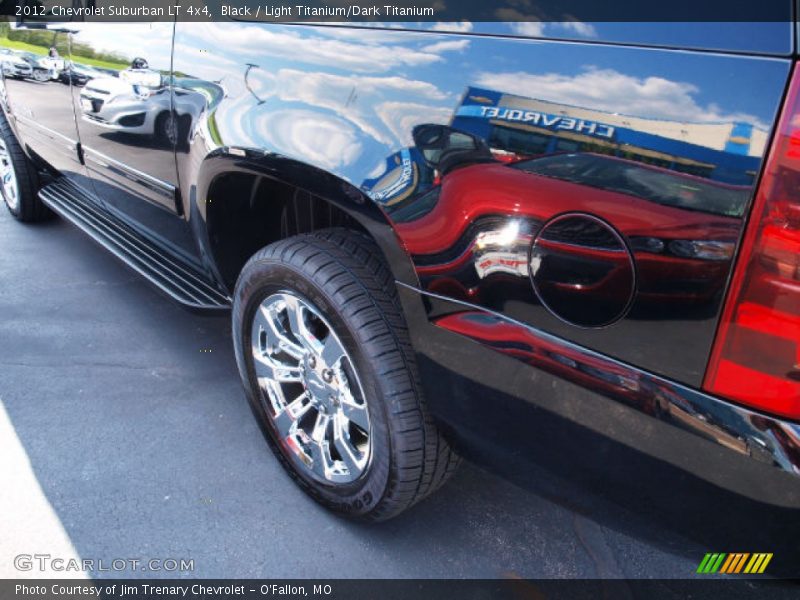 Black / Light Titanium/Dark Titanium 2012 Chevrolet Suburban LT 4x4