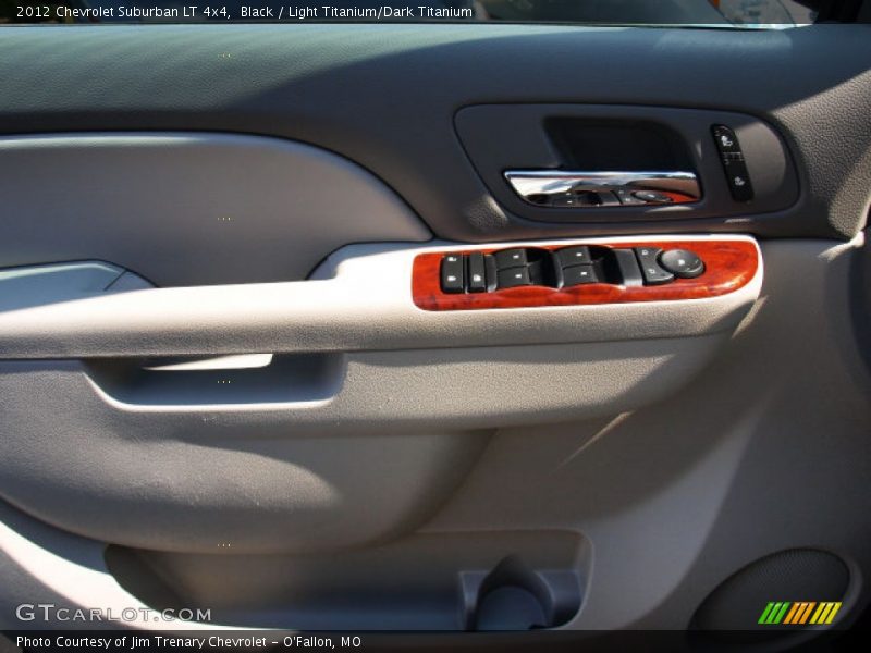 Black / Light Titanium/Dark Titanium 2012 Chevrolet Suburban LT 4x4