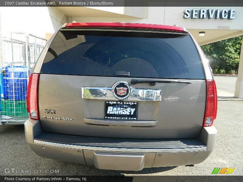 Radiant Bronze / Ebony/Ebony 2007 Cadillac Escalade AWD