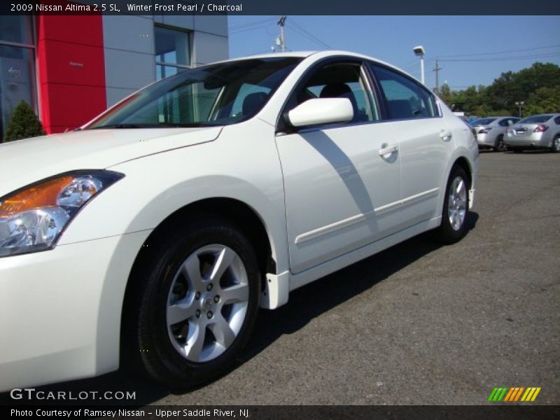 Winter Frost Pearl / Charcoal 2009 Nissan Altima 2.5 SL