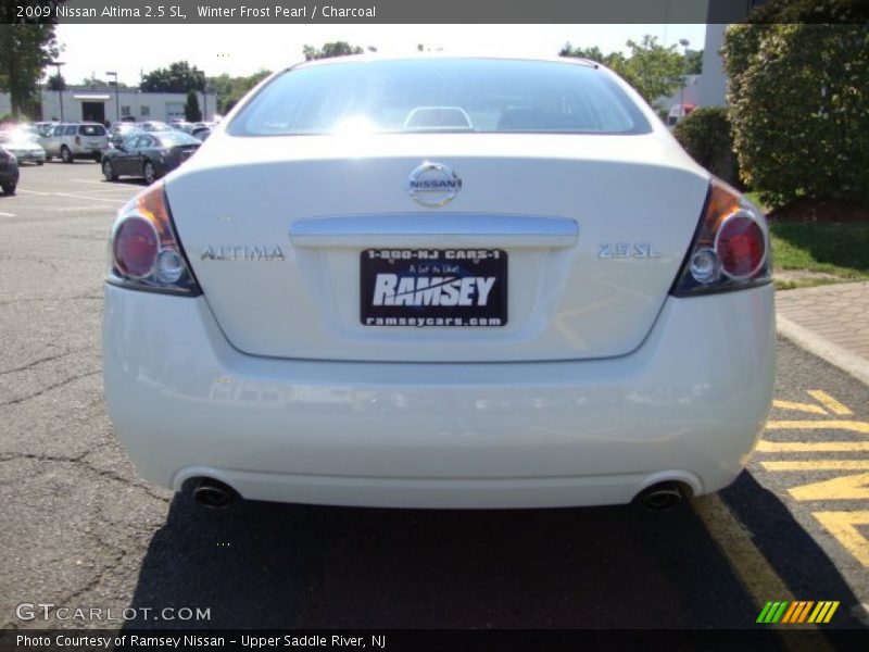 Winter Frost Pearl / Charcoal 2009 Nissan Altima 2.5 SL