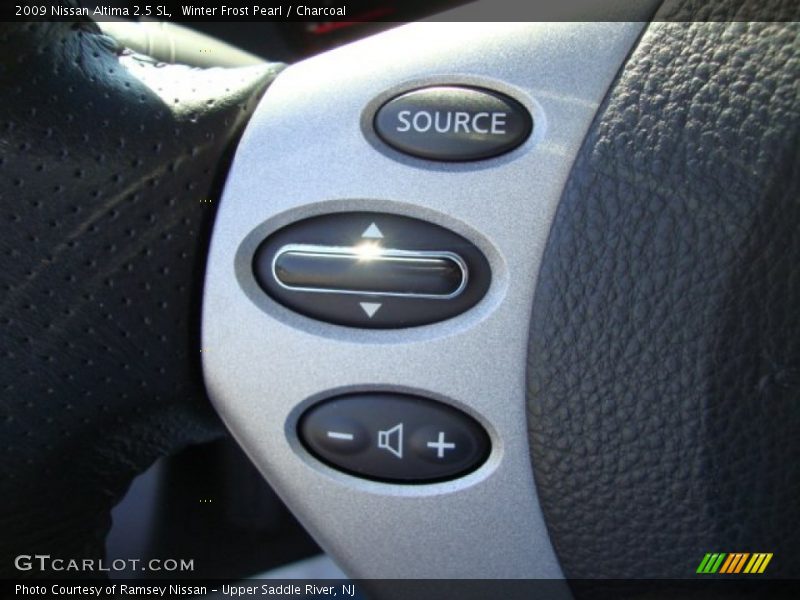 Winter Frost Pearl / Charcoal 2009 Nissan Altima 2.5 SL