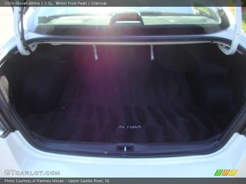 Winter Frost Pearl / Charcoal 2009 Nissan Altima 2.5 SL