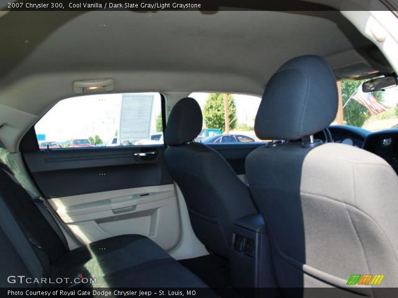 Cool Vanilla / Dark Slate Gray/Light Graystone 2007 Chrysler 300