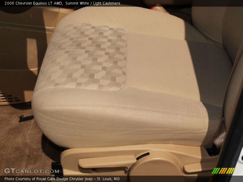 Summit White / Light Cashmere 2006 Chevrolet Equinox LT AWD