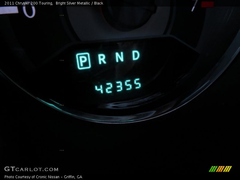 Bright Silver Metallic / Black 2011 Chrysler 200 Touring