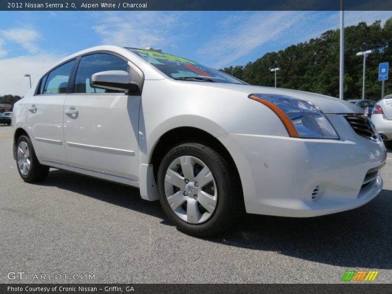 Aspen White / Charcoal 2012 Nissan Sentra 2.0