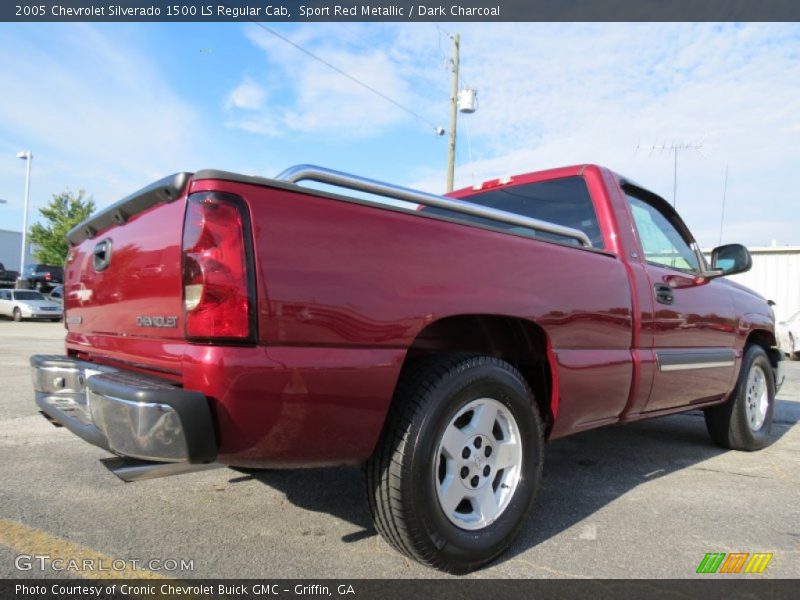 Sport Red Metallic / Dark Charcoal 2005 Chevrolet Silverado 1500 LS Regular Cab