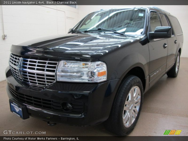 Black / Charcoal Black 2011 Lincoln Navigator L 4x4