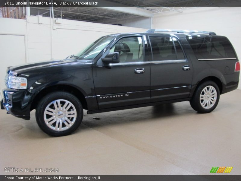 Black / Charcoal Black 2011 Lincoln Navigator L 4x4