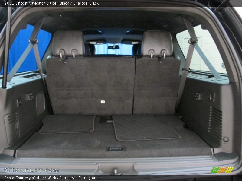 Black / Charcoal Black 2011 Lincoln Navigator L 4x4