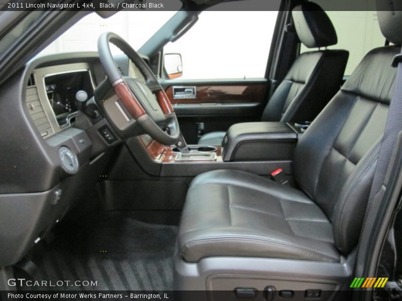 Black / Charcoal Black 2011 Lincoln Navigator L 4x4