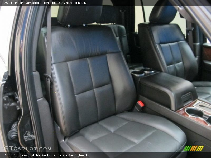 Black / Charcoal Black 2011 Lincoln Navigator L 4x4