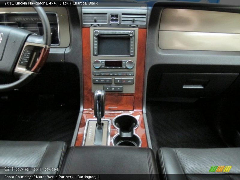 Black / Charcoal Black 2011 Lincoln Navigator L 4x4