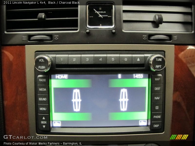 Black / Charcoal Black 2011 Lincoln Navigator L 4x4