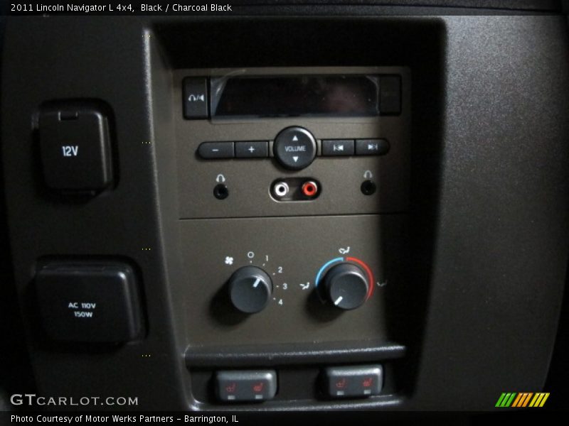 Black / Charcoal Black 2011 Lincoln Navigator L 4x4
