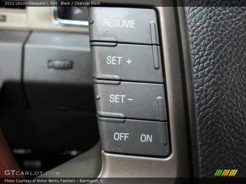 Black / Charcoal Black 2011 Lincoln Navigator L 4x4