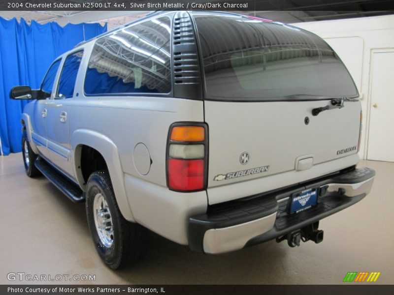 Silver Birch Metallic / Gray/Dark Charcoal 2004 Chevrolet Suburban K2500 LT 4x4