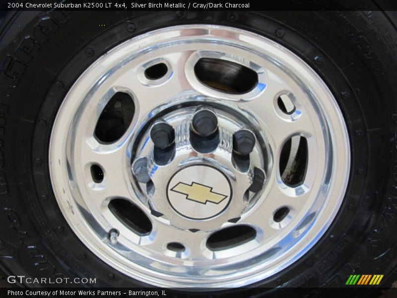 Silver Birch Metallic / Gray/Dark Charcoal 2004 Chevrolet Suburban K2500 LT 4x4