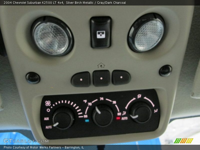 Silver Birch Metallic / Gray/Dark Charcoal 2004 Chevrolet Suburban K2500 LT 4x4