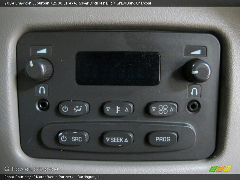 Silver Birch Metallic / Gray/Dark Charcoal 2004 Chevrolet Suburban K2500 LT 4x4