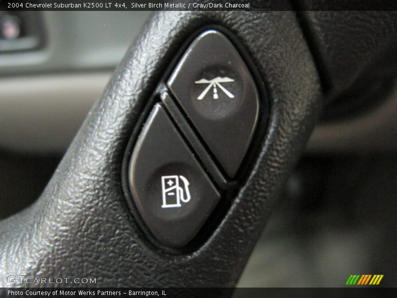 Silver Birch Metallic / Gray/Dark Charcoal 2004 Chevrolet Suburban K2500 LT 4x4