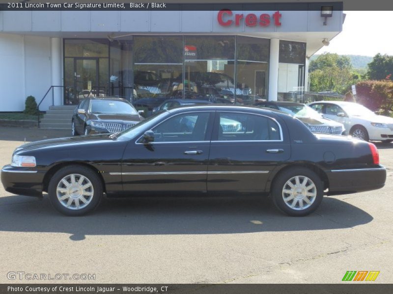 Black / Black 2011 Lincoln Town Car Signature Limited