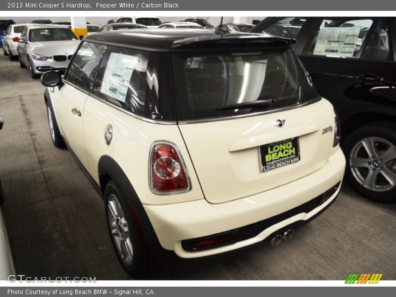Pepper White / Carbon Black 2013 Mini Cooper S Hardtop