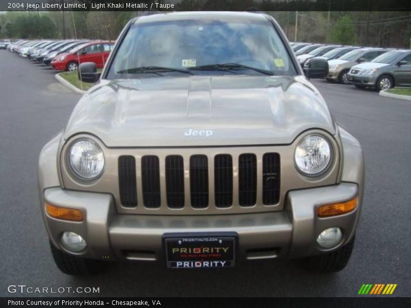 Light Khaki Metallic / Taupe 2004 Jeep Liberty Limited