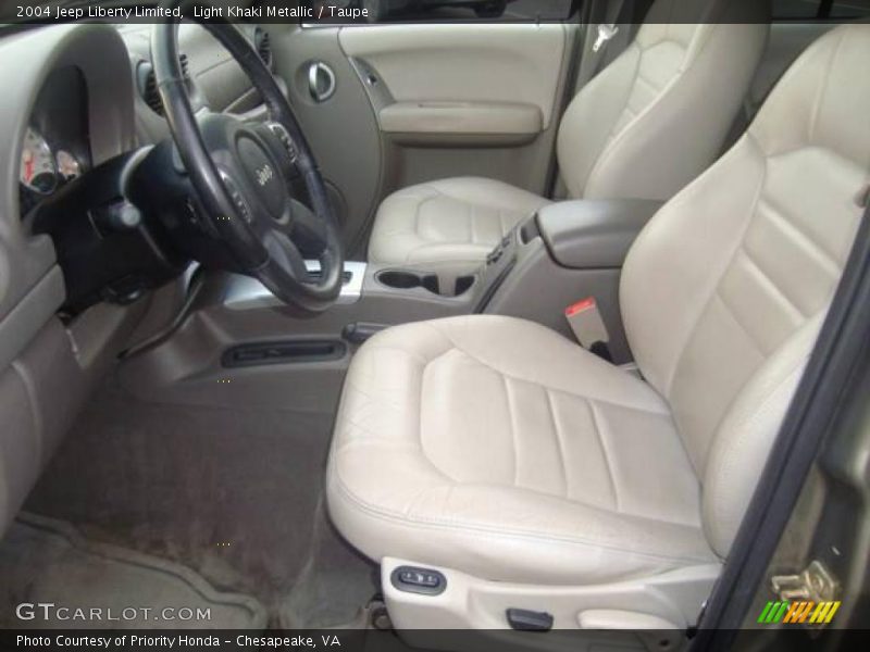 Light Khaki Metallic / Taupe 2004 Jeep Liberty Limited