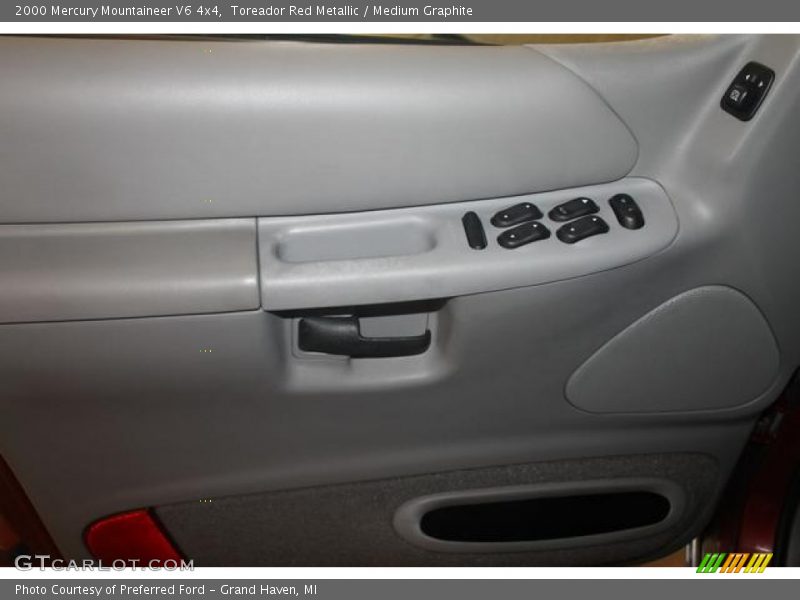 Toreador Red Metallic / Medium Graphite 2000 Mercury Mountaineer V6 4x4