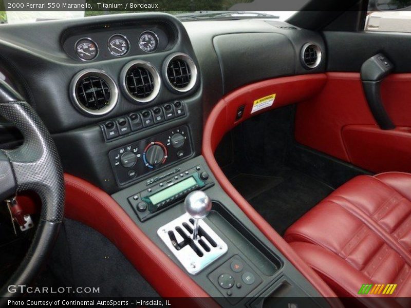 Controls of 2000 550 Maranello