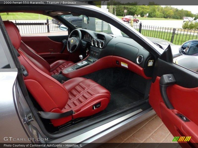  2000 550 Maranello Bordeaux Interior