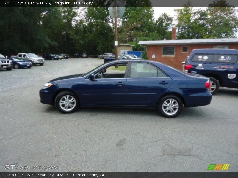 Indigo Ink Pearl / Gray 2005 Toyota Camry LE V6