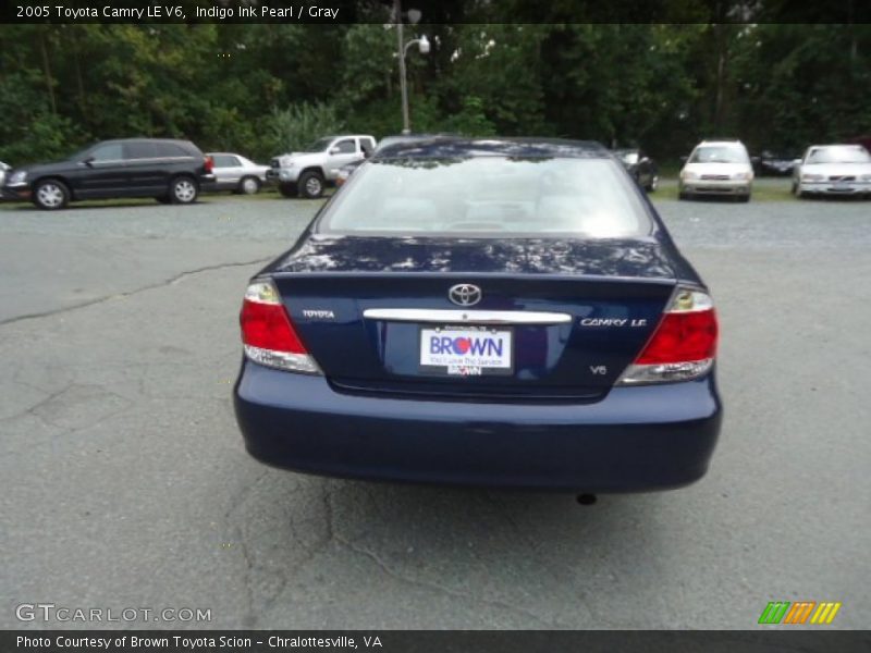Indigo Ink Pearl / Gray 2005 Toyota Camry LE V6
