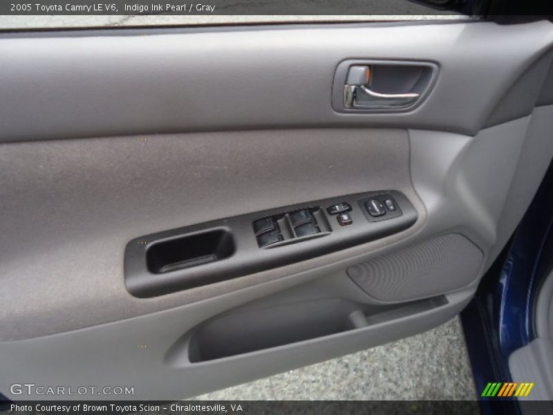 Indigo Ink Pearl / Gray 2005 Toyota Camry LE V6