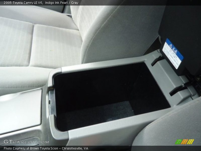 Indigo Ink Pearl / Gray 2005 Toyota Camry LE V6