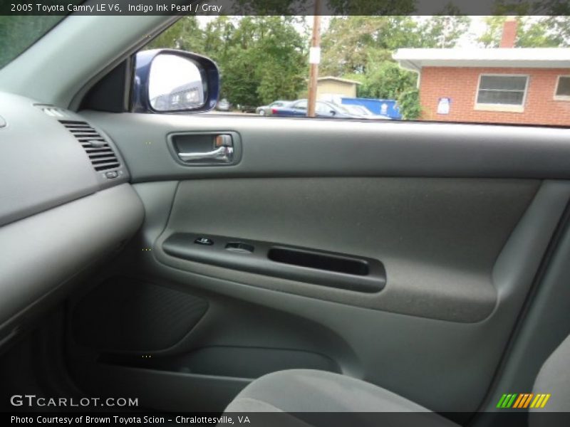 Indigo Ink Pearl / Gray 2005 Toyota Camry LE V6