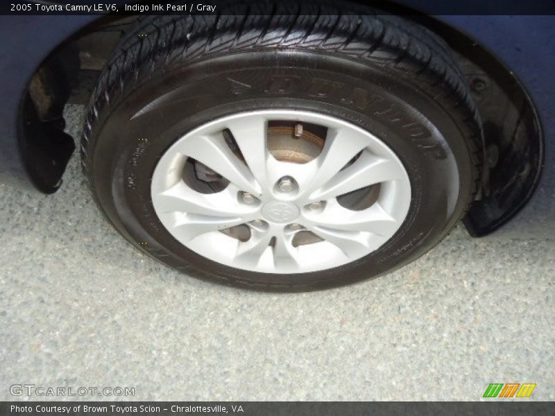 Indigo Ink Pearl / Gray 2005 Toyota Camry LE V6