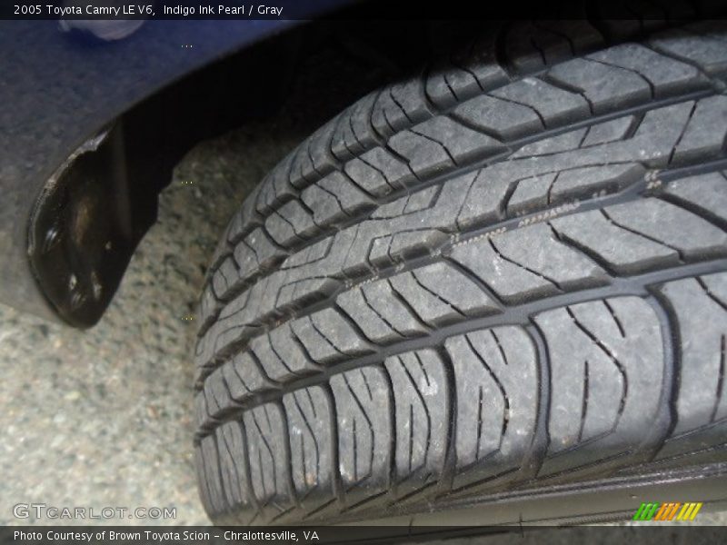 Indigo Ink Pearl / Gray 2005 Toyota Camry LE V6
