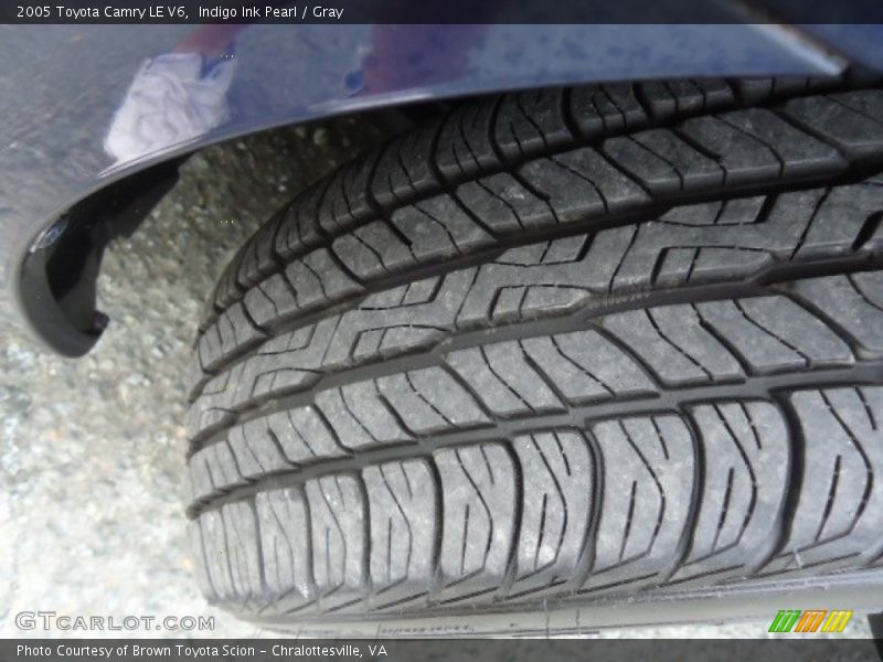 Indigo Ink Pearl / Gray 2005 Toyota Camry LE V6