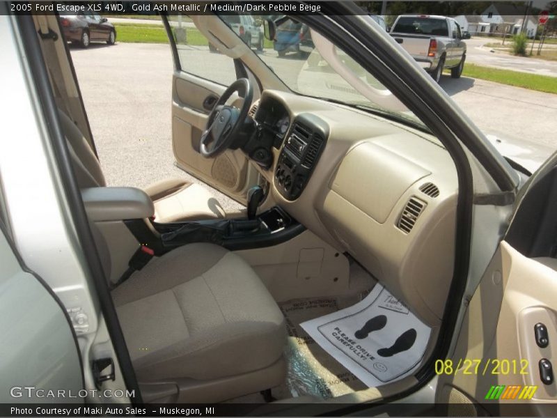 Gold Ash Metallic / Medium/Dark Pebble Beige 2005 Ford Escape XLS 4WD
