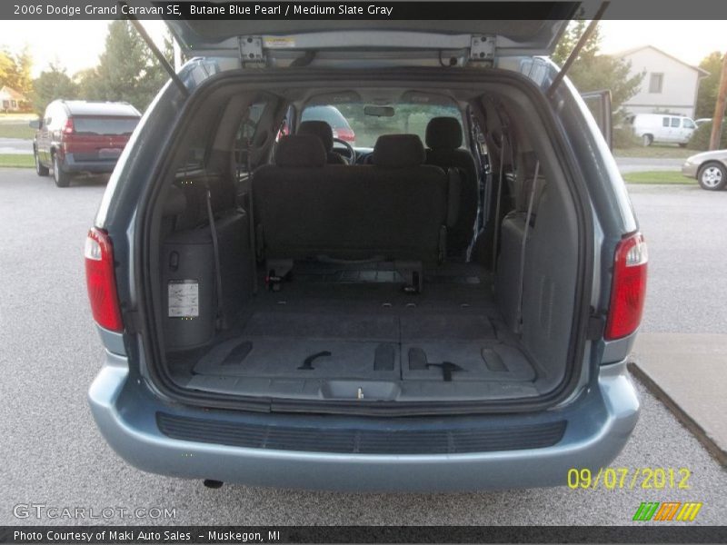  2006 Grand Caravan SE Trunk