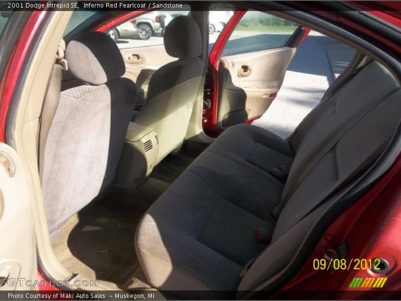 Inferno Red Pearlcoat / Sandstone 2001 Dodge Intrepid SE