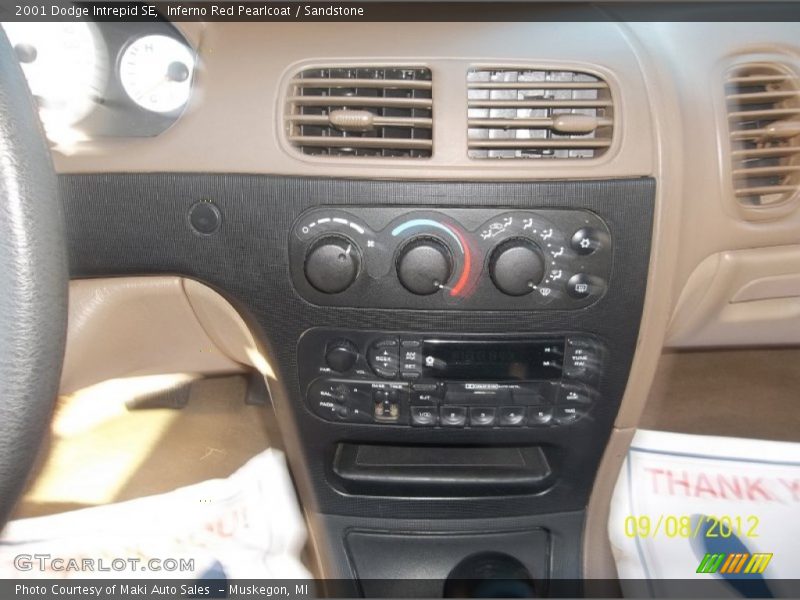 Inferno Red Pearlcoat / Sandstone 2001 Dodge Intrepid SE