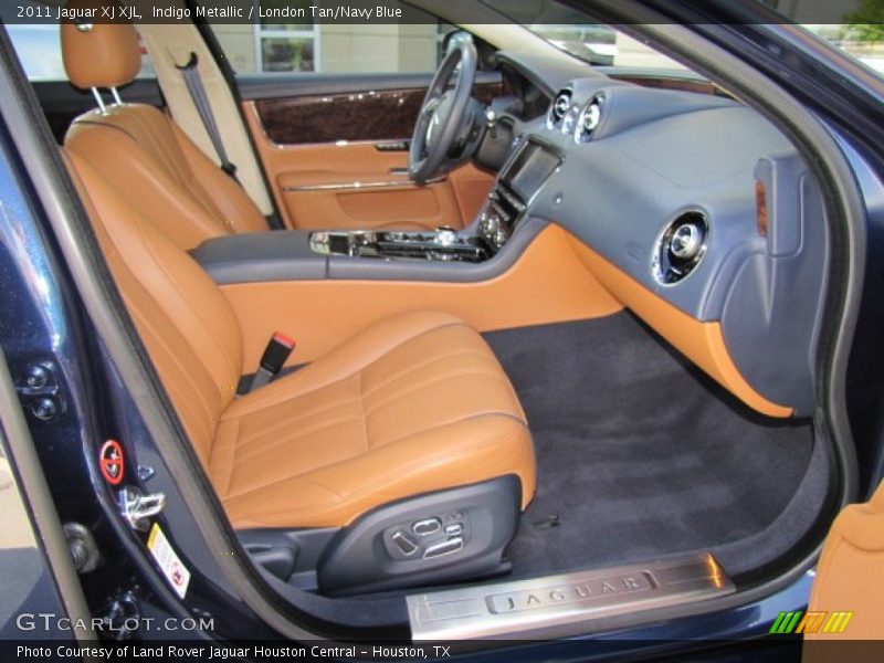  2011 XJ XJL London Tan/Navy Blue Interior
