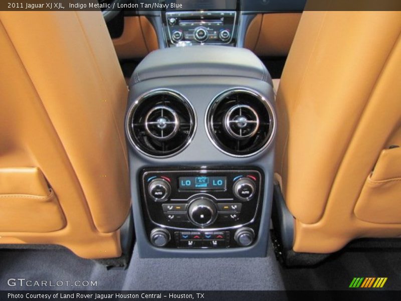 Controls of 2011 XJ XJL